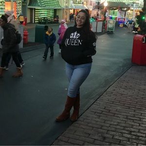 Meet your Posher, Jocelyn pagan